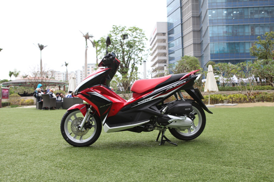 Honda Air Blade 125cc chính thức ra mắt
