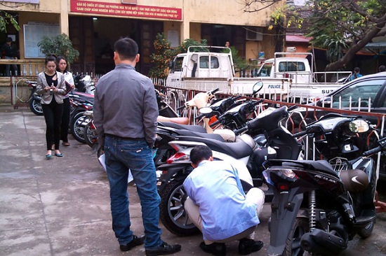 Đăng kí xe ảm đạm ngày cận Tết