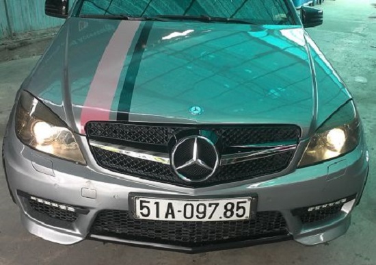 Độ mâm và bodykit chơi Tết tại Sài thành