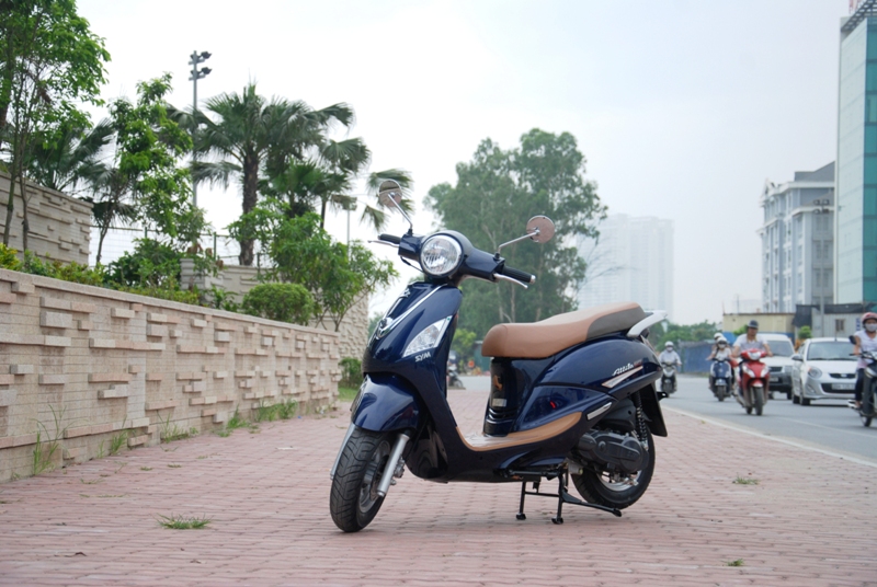 Attila Elizabeth 2012 thêm màu mới, giá mới