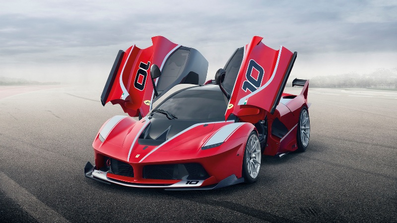 Ferrari ra mắt siêu xe giá 2,2 triệu USD