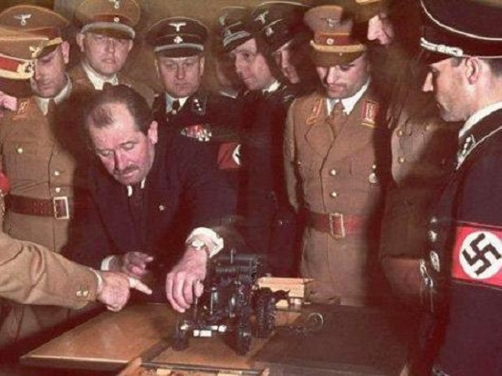 Bang Atlanta không muốn đặt tên phố Ferdinand Porsche vì ông này là phát xít