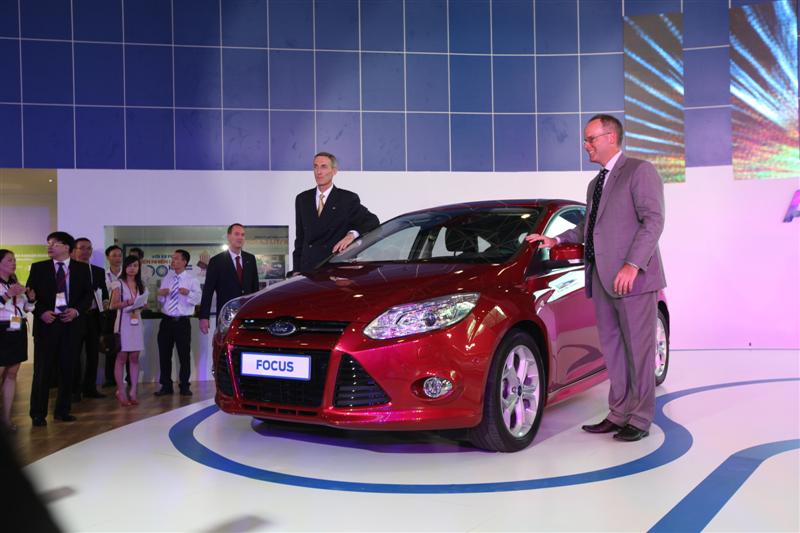 Ford Focus chính thức có giá từ 689 đến 849 triệu đồng