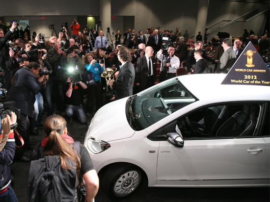 Volkswagen Up! lên ngôi “Xe Thế giới của Năm 2012”
