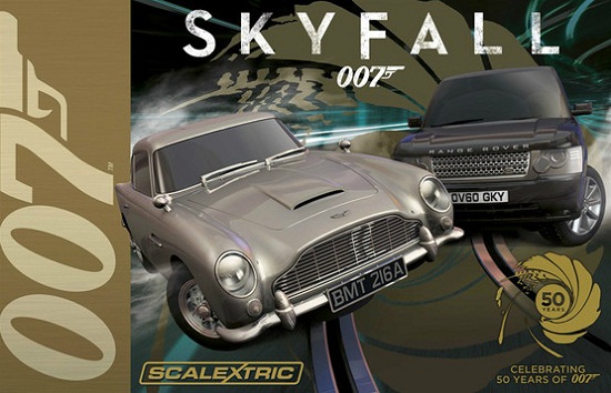 Xe Đức bị xe Anh “dìm hàng” trong 007 SkyFall