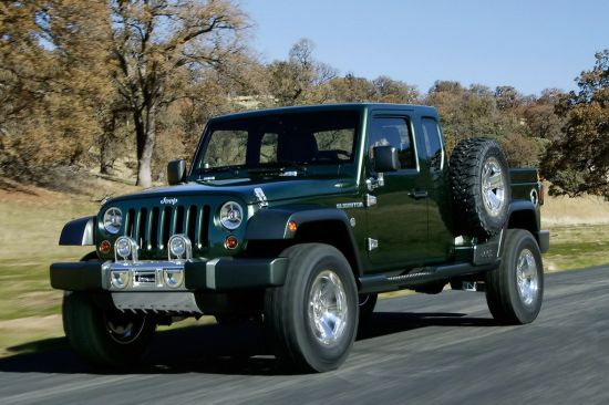 Tăng trưởng tốt, Jeep lại tính chuyện làm xe bán tải