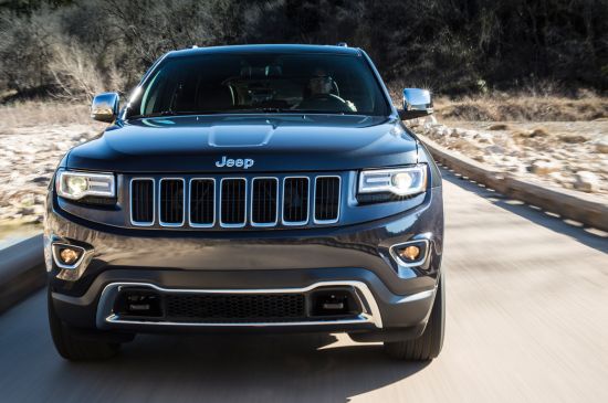 Chrysler thu hồi gần nửa triệu xe SUV