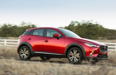 Video chạy thử đầu tiên của chiếc Mazda CX-3 2016