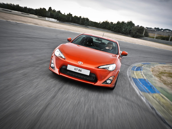 GT-86 vinh danh Toyota bằng 3 giải thưởng