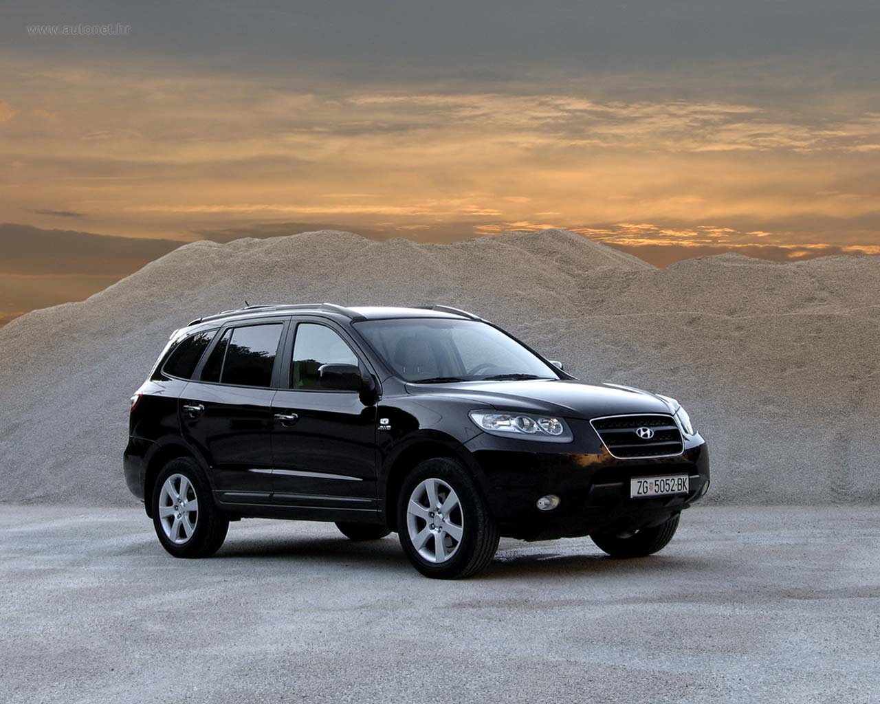 Thu hồi 200.000 xe Hyundai Santa Fe vì túi khí ‘chê’ hành khách quá nhẹ