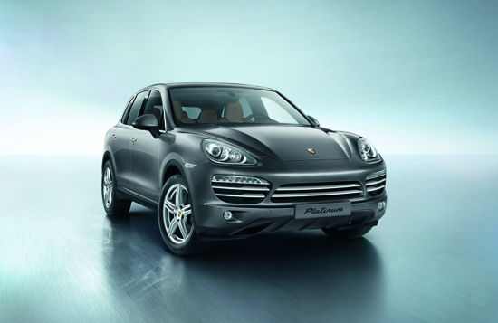 Mua Porsche Cayenne Platinum Edition được tặng tùy chọn 640 triệu đồng