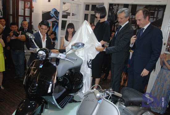 Xe “chơi” Vespa 946 có giá 340 triệu đồng