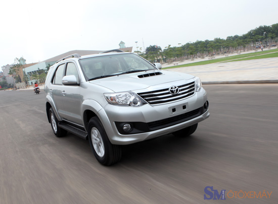 Fortuner 2.5G 2013 – chiếc SUV nam tính