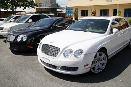 Xe Bentley của Ngô Thanh Vân bị nghi dùng biển số của Nissan Teana