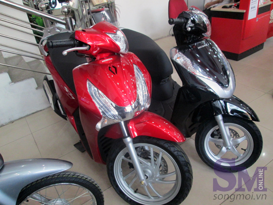 Honda SH125i mới được rao giá đắt hơn niêm yết