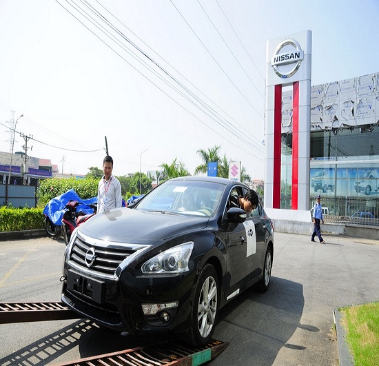 Đại lý Nissan rao bán Teana 2014 giá 1,4 tỷ và 1,7 tỷ đồng