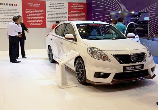 Nissan Sunny lạ mắt với bộ phụ kiện thể thao Nismo
