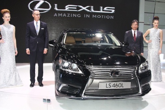Lexus LS 460 L có gì để đấu với Mercedes S-Class tại Việt Nam 