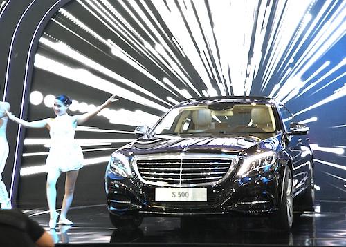 S-Class giảm giá tới 1,25 tỷ đồng nhờ lắp ráp trong nước
