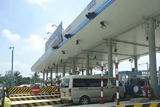 Đã thu 1.400 tỷ tiền phí bảo trì đường bộ