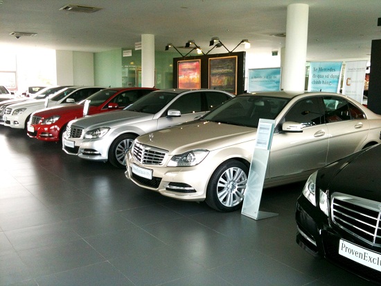 Mercedes-Benz Việt Nam lôi kéo khách hàng của đối thủ