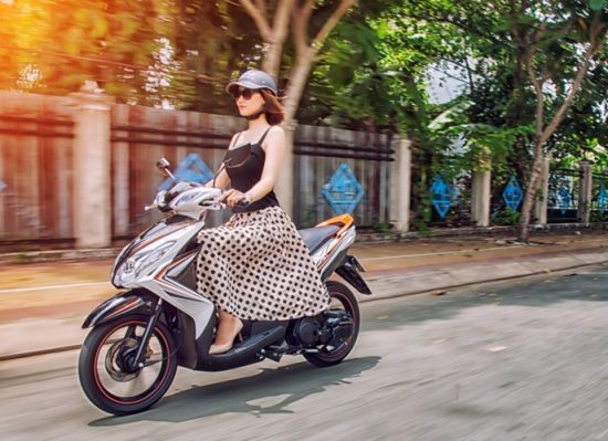 Lựa xe tay ga cho nữ hợp túi tiền