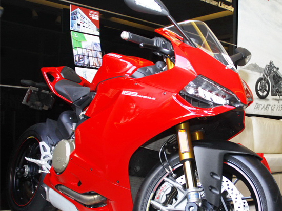 Sài Gòn rao giá 1 tỷ 87 triệu đồng cho superbike Ducati 1199 Panigale S 2012