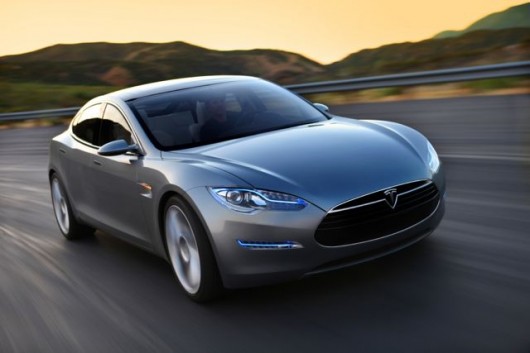 Hãng ôtô điện Mỹ ‘kháy’ GM và Nissan nên đi chế tạo… xe bay