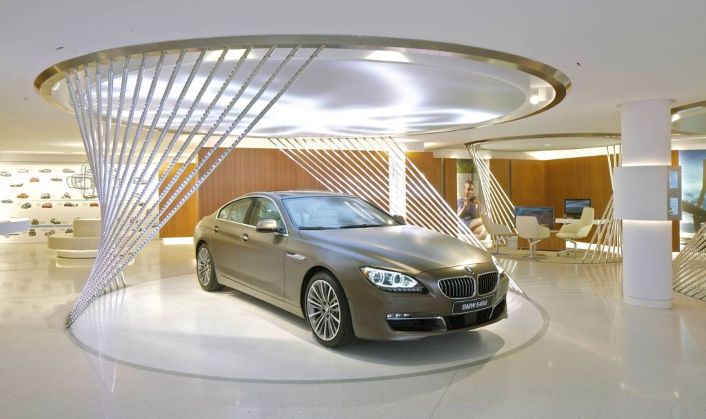 BMW “mài dũa” lại đội quân bán lẻ