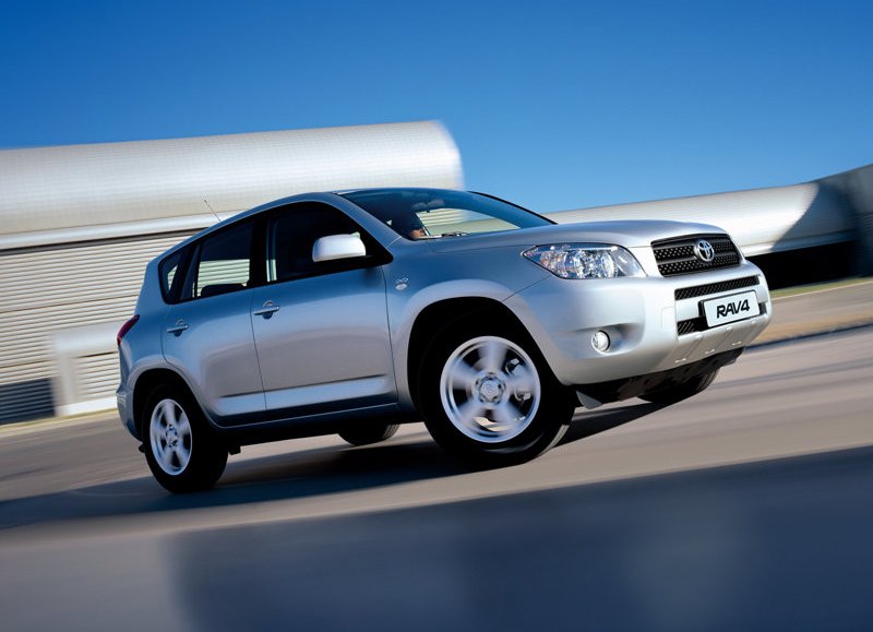 Mỹ điều tra lỗi trên xe Honda Pilot và Toyota RAV4