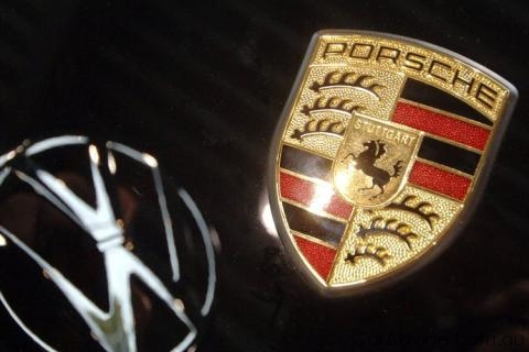 Volkswagen chi thêm 5,6 tỷ USD mua nốt Porsche