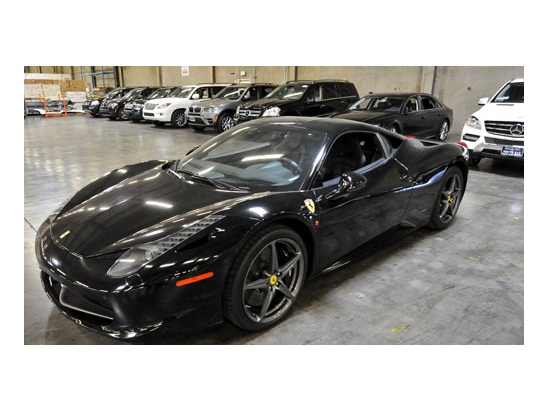 Mỹ bắt được xe Ferrari ăn cắp sắp chuyển về Việt Nam