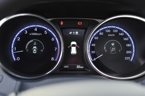 Hyundai Tucson 2014 ra mắt khách Việt với giá từ 935 triệu đồng 9 Hyundai Tucson 2014 ra mắt khách Việt với giá từ 935 triệu đồng 9