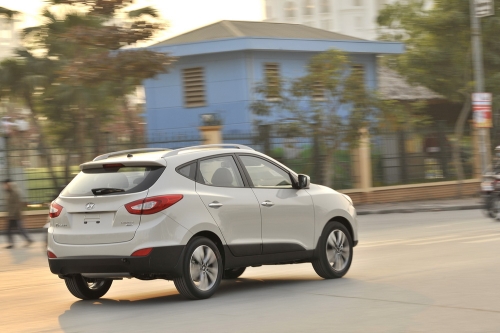 Hyundai Tucson 2014 ra mắt khách Việt với giá từ 935 triệu đồng 4 Hyundai Tucson 2014 ra mắt khách Việt với giá từ 935 triệu đồng 4