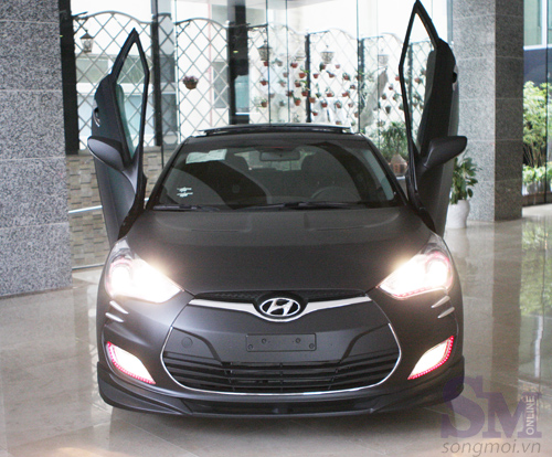 Hyundai Veloster phong cách “Người Dơi” tại Hà Nội 3 Hyundai Veloster phong cách “Người Dơi” tại Hà Nội 3