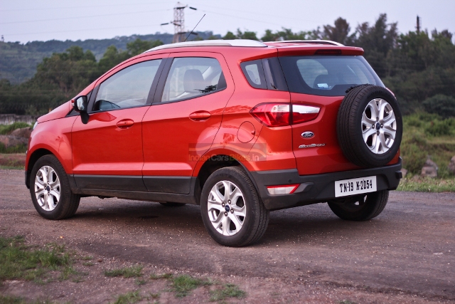 Xe Ford EcoSport có giá 630 triệu đồng 2