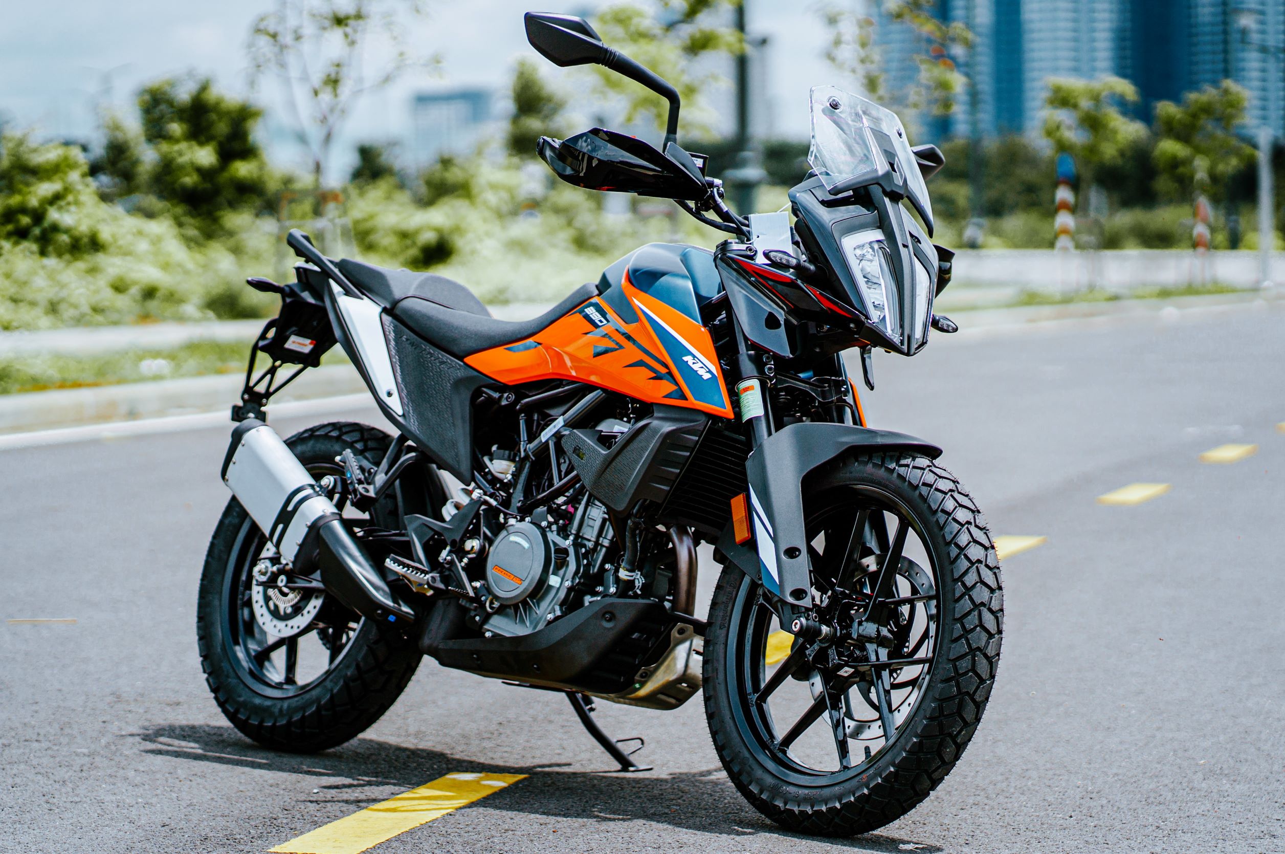 Có đáng mua KTM 390 Adventure 2022 giá 236 triệu đồng?