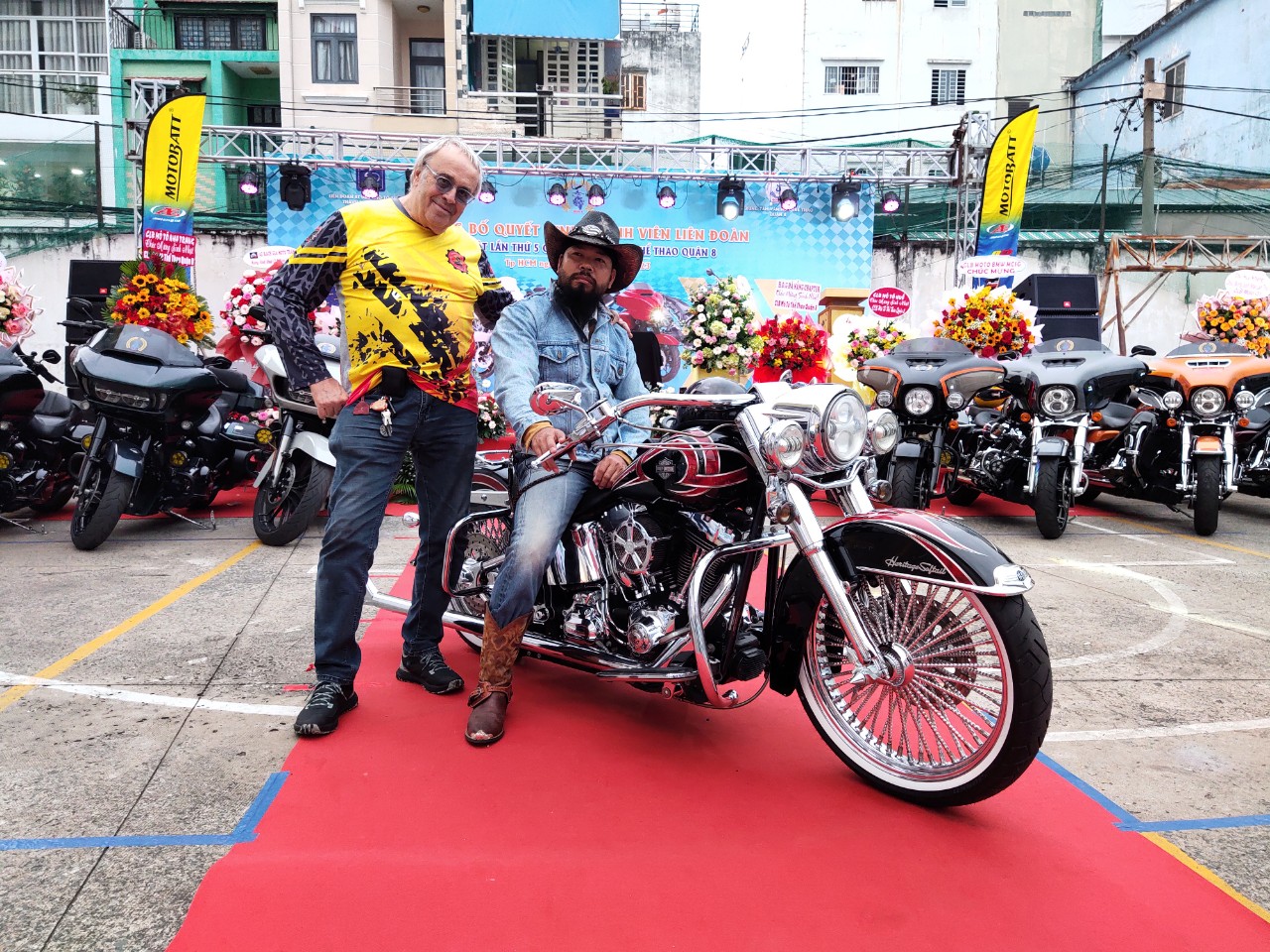 Quy tụ dàn xe Harley độc đáo đầu năm tại Sài Gòn