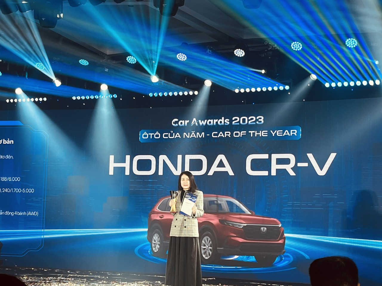Honda CR-V bản hybrid đoạt giải Car Awards 2023