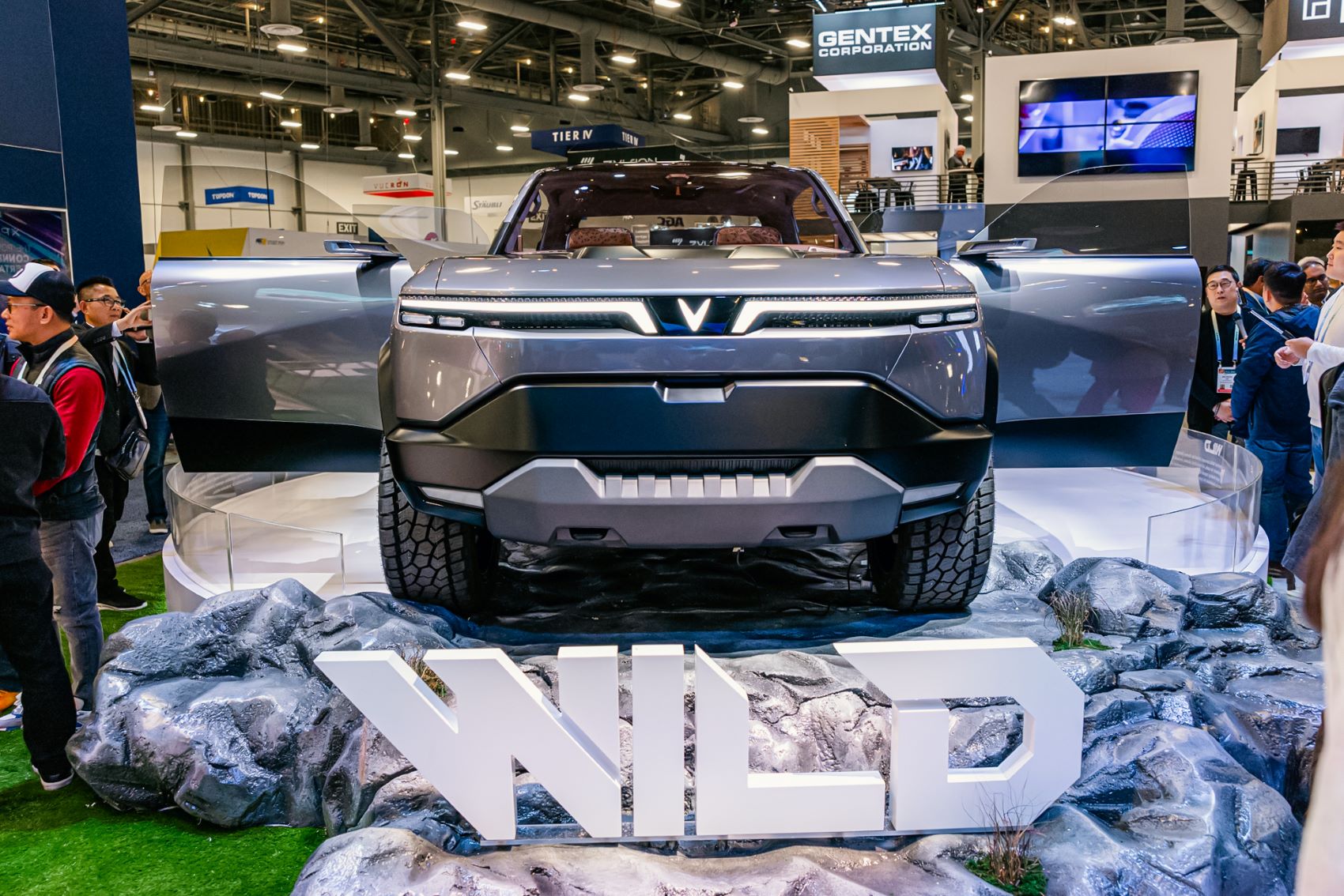 VinFast VF Wild bán tải điện vừa ra mắt tại CES 2024