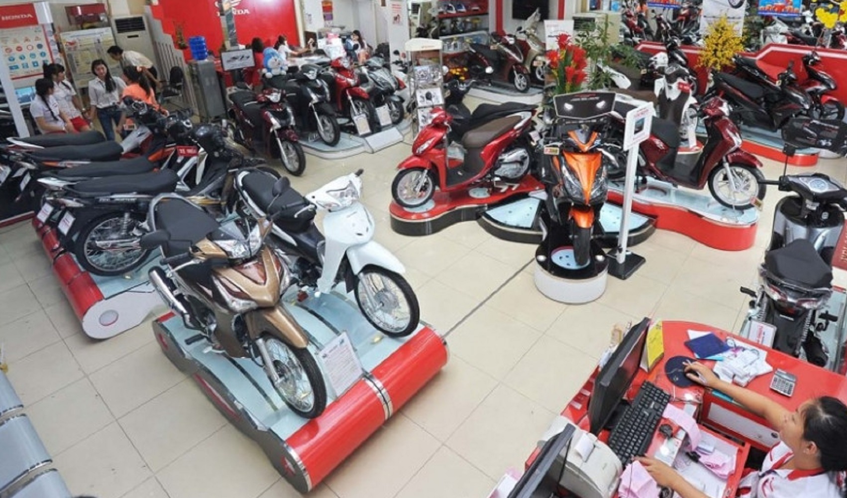Thị trường xe máy Việt Nam xếp thứ 2 Đông Nam Á, dù giảm mạnh