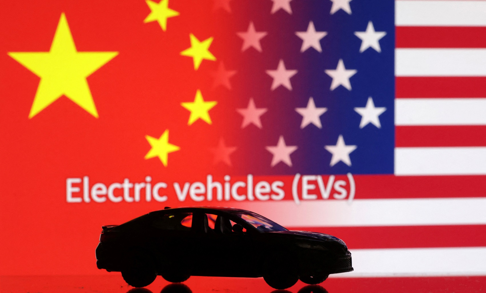 Trung - Mỹ đẩy thị trường ô tô điện đến căng thẳng thương mại mới