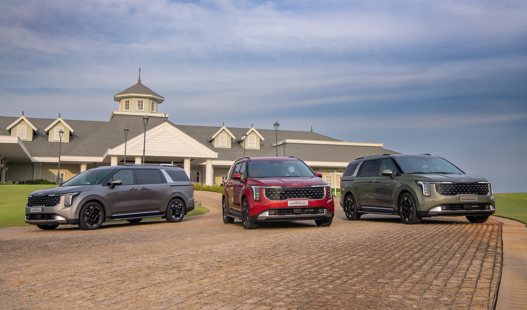 Thaco Auto ra mắt KIA New Carnival bổ sung ADAS 2.0