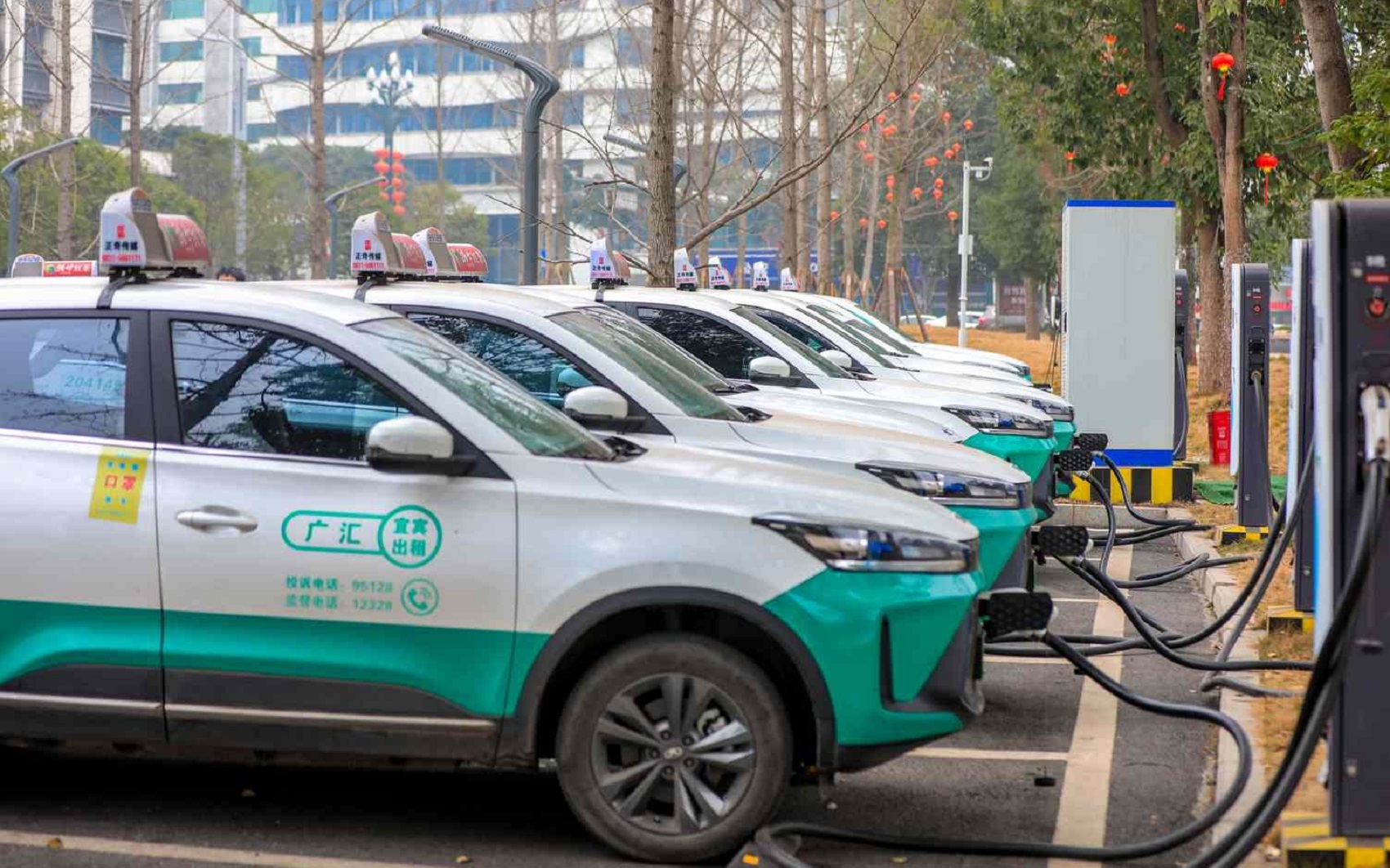 Thị trường xe điện thế giới tăng mạnh, Trung Quốc tiếp tục dẫn đầu