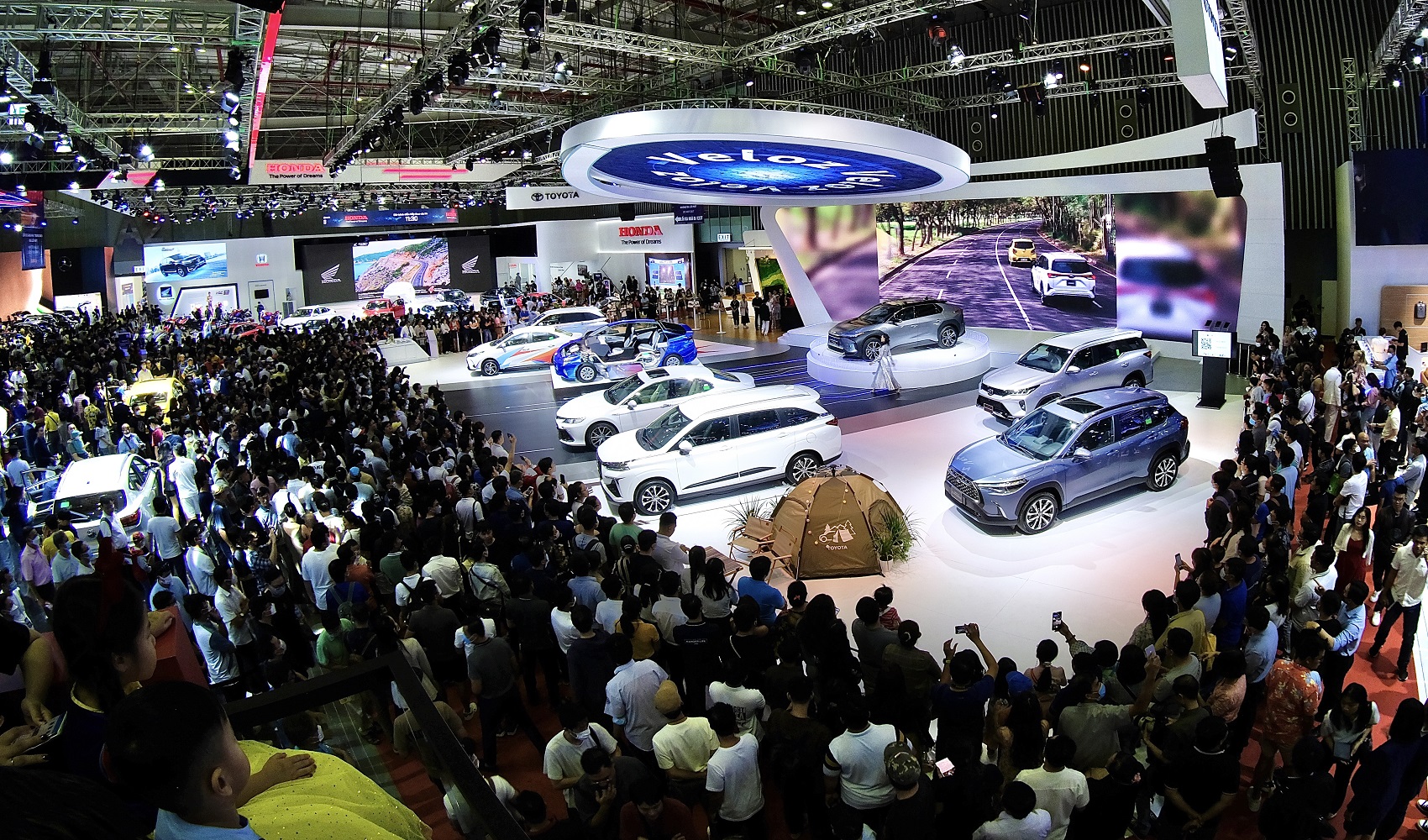 Triển lãm Ô tô - Xe máy Việt Nam hướng đến đổi mới toàn diện vào năm 2026