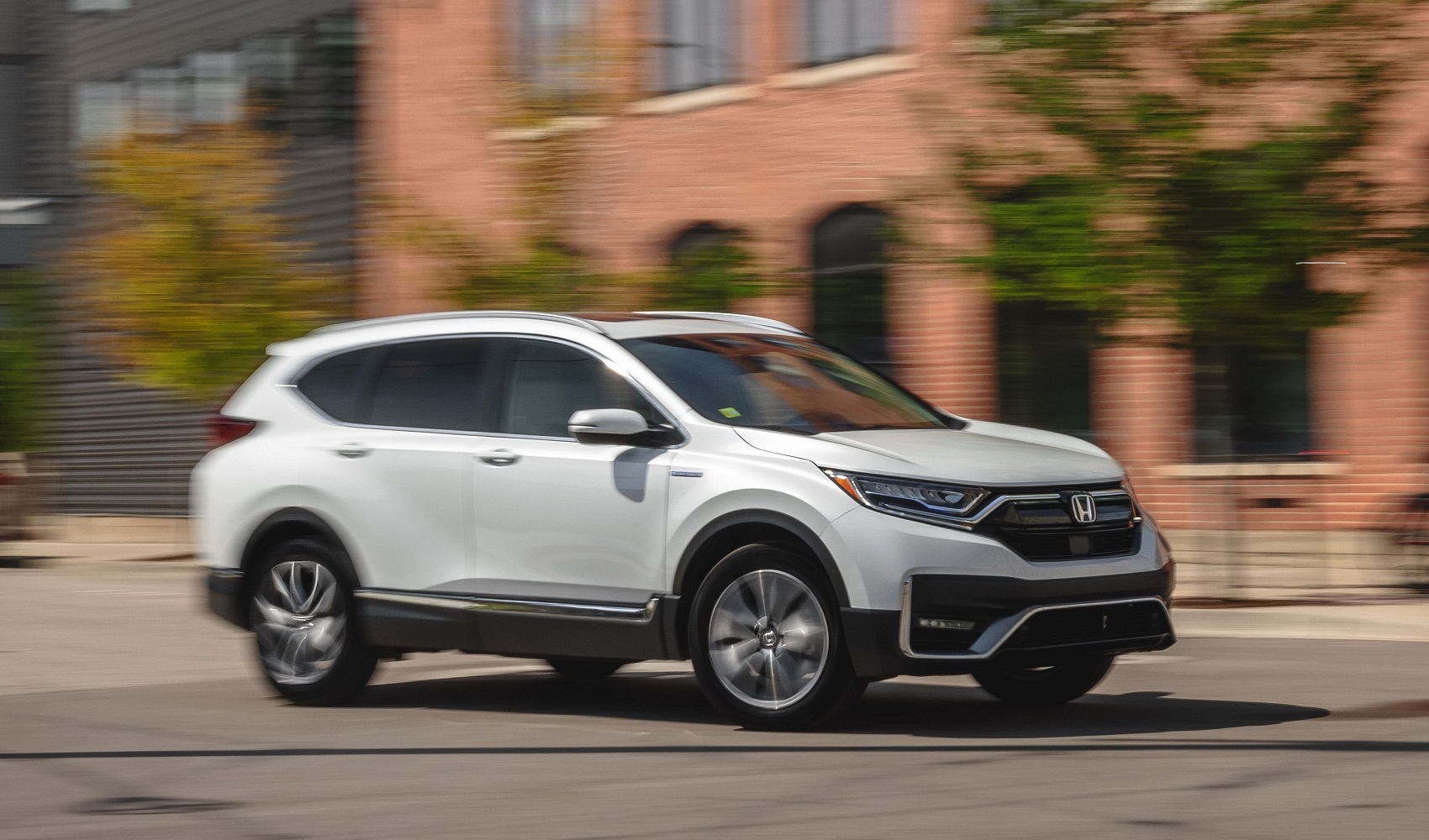Tầm quan sát của lái xe giảm 58% trên SUV đời mới