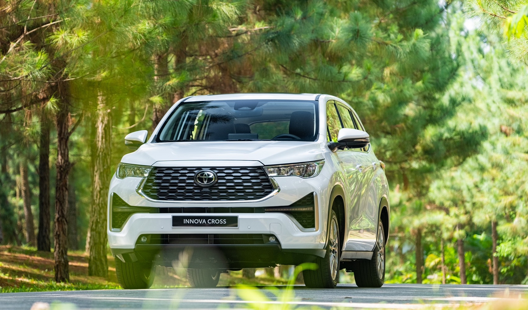 Doanh số xe hybrid tiếp đà tăng trong tháng 7/2025, Toyota bán nhiều nhất