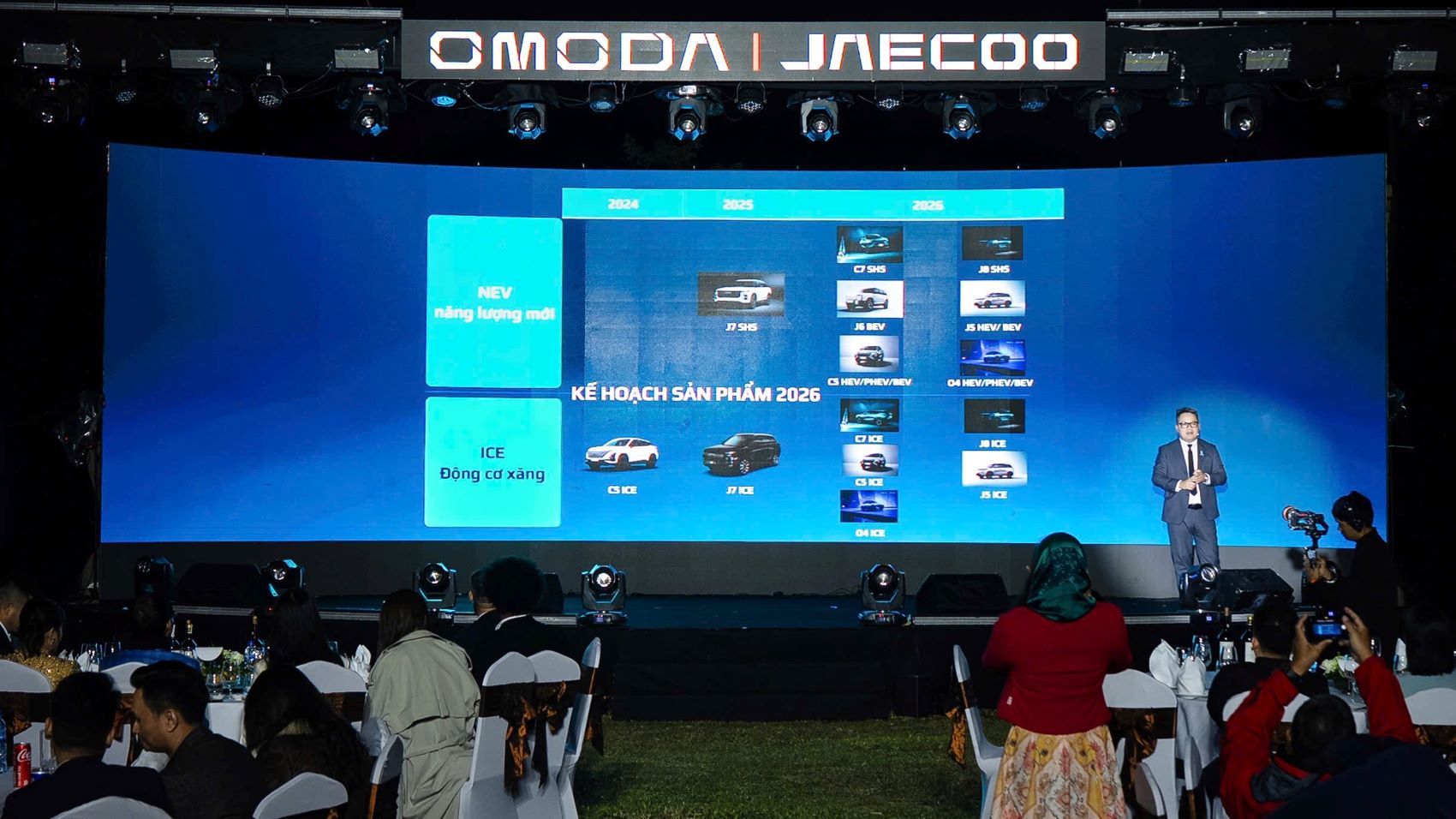 Omoda & Jaecoo Việt Nam công bố kế hoạch lắp ráp Omoda 4 và Jaecoo J5 nhân dịp sinh nhật 1 năm