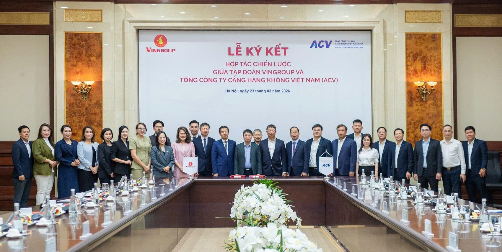 Vingroup và Tổng công ty cảng hàng không Việt Nam hợp tác thúc đẩy chuyển đổi xanh