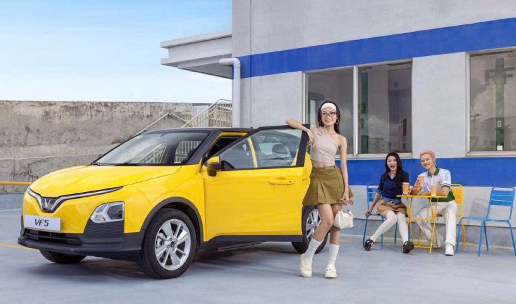 TOP 10 xe bán chạy tháng 2/2026: VinFast áp đảo, Hilux vượt Ranger